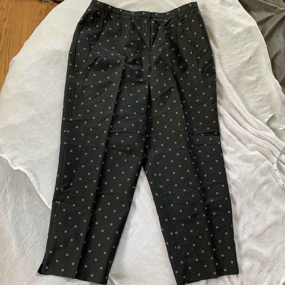 Talbots Petites capri slacks dress pants, black